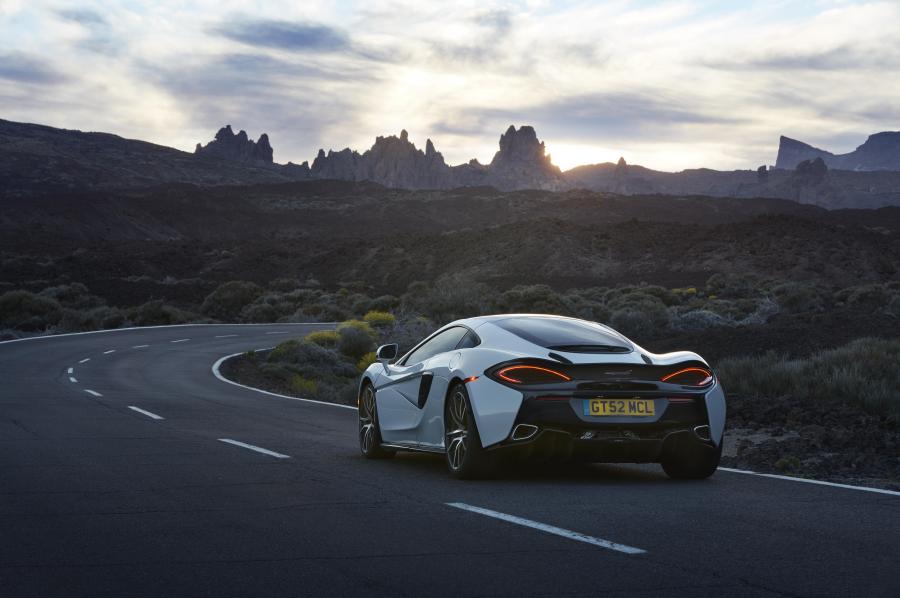  McLaren 570GT 2016 года  (UK) (фото 77 из 125)